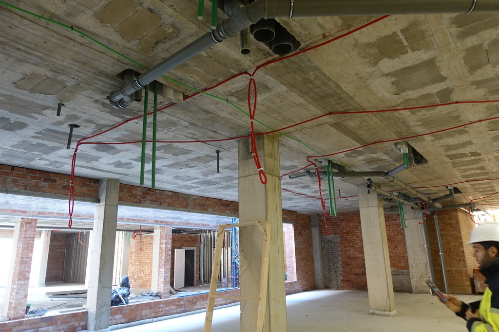 Residència estudiants i aparcament